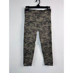 Spanx women's size XL green camouflage cropped slimming‎ tummy control leggings